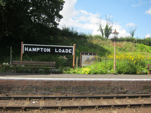 platform sign for Hampton Loade